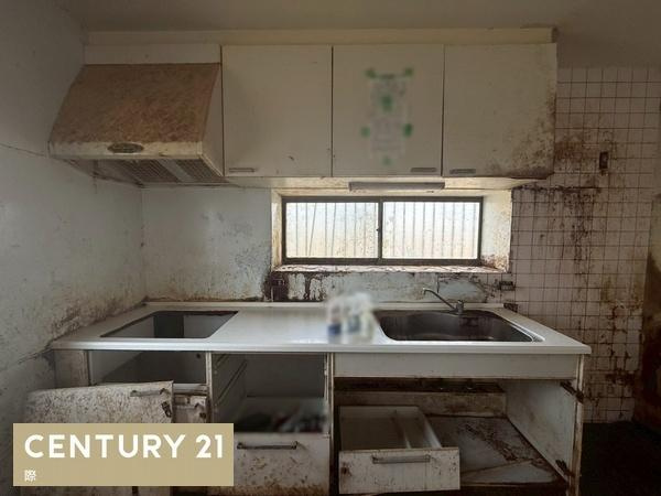 海南市岡田の中古一戸建のキッチン