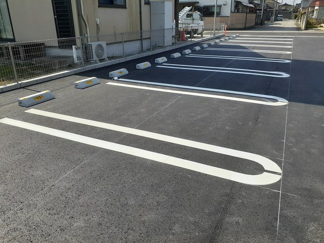 ビューヒバリの駐車場