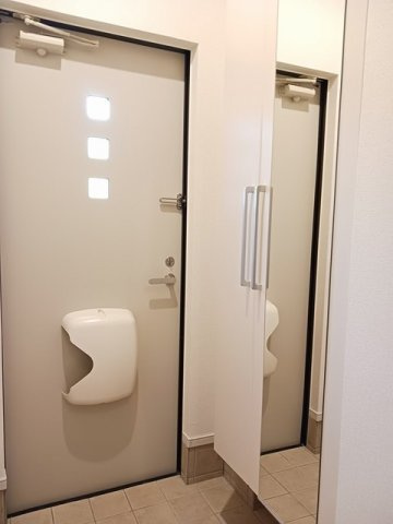 プレステージ花ずいＧの玄関
