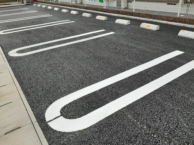 ハーモニーＢの駐車場