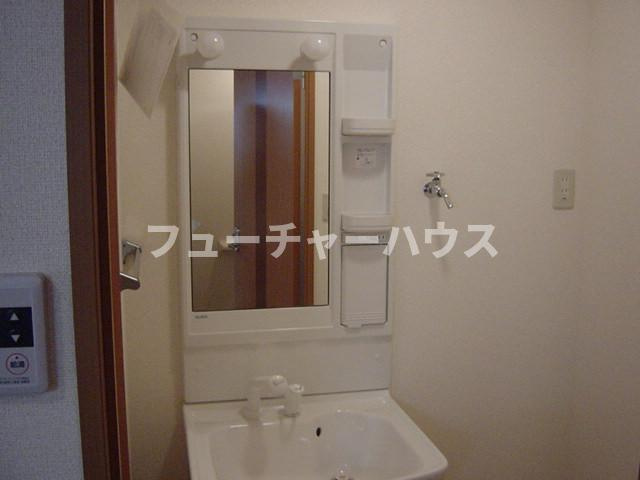 コンフォールOne（Confort 　One）の洗面所|洗面
