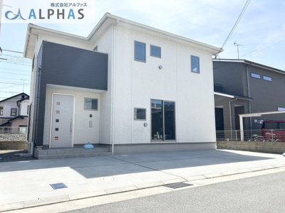 【外観】 | 加古川市別府町新野辺　一戸建て | ■並列駐車4台可能♪※車種による■即入居可能物件♪■住宅設備充実♪