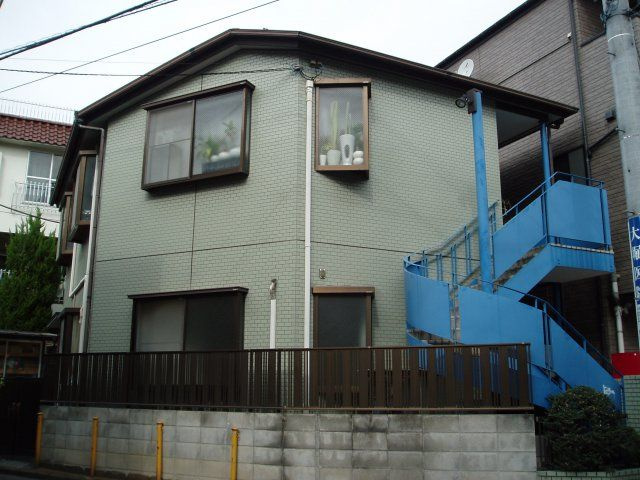 アパート　渋谷区本町