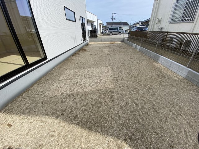【内郷御厩町4丁目第1／全5棟　5号棟】　選べるマイホームキャンペーン実施中♪の庭|簡単な家庭菜園も楽しめるお庭です