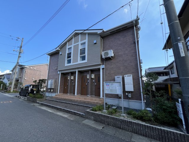 グッド　ヒルズ　２番館の外観