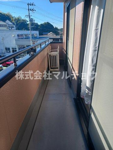 ハイツなきりのバルコニー|落ち着いた時間を過ごせるバルコニーです