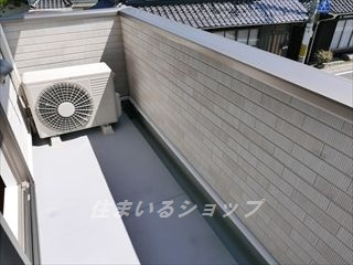 ブライト　ヴィラ　１のバルコニー