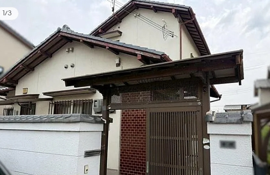 岩出市中黒の外観
