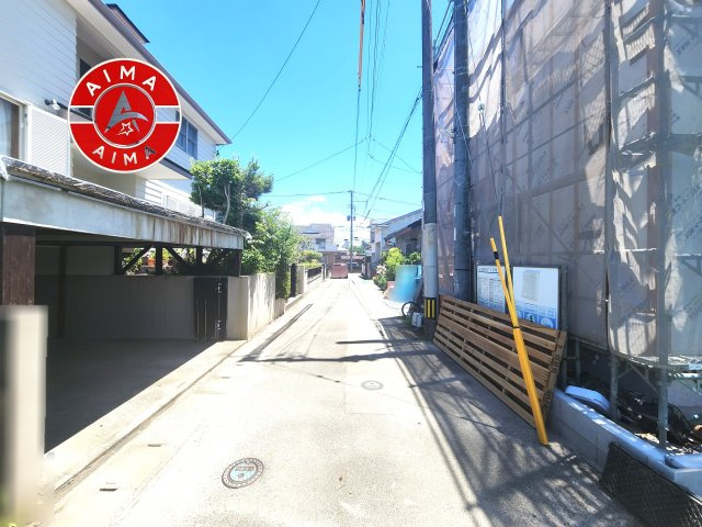 筑紫野市杉塚7丁目第1-2棟(1号棟)の外観|前面道路含む現地の写真です。