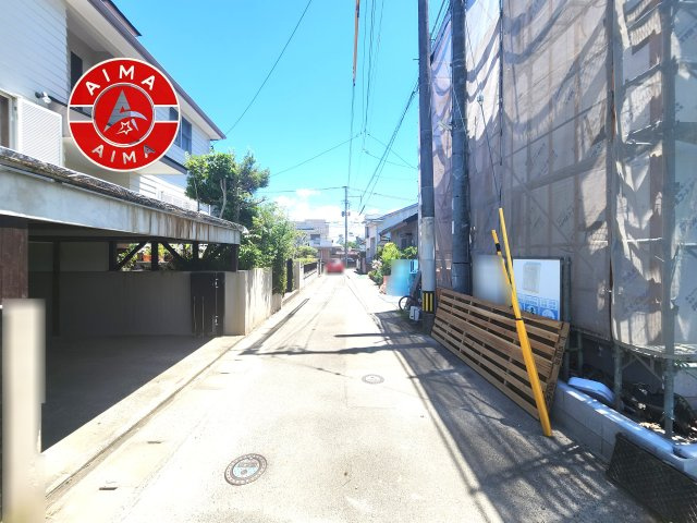 筑紫野市杉塚7丁目第1-2棟(2号棟)の外観|前面道路含む現地の写真です。