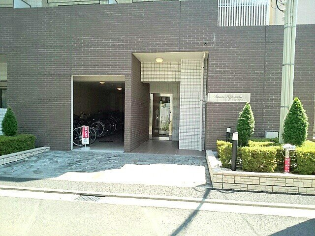 メゾン　ラフレシールのエントランス