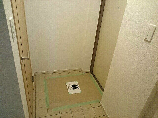 メゾン　ラフレシールの玄関