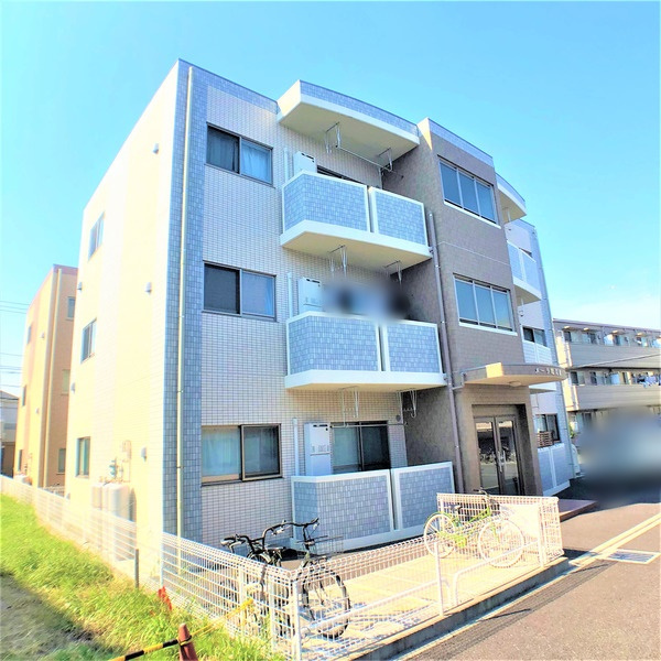 大和市下鶴間の賃貸マンションの外観