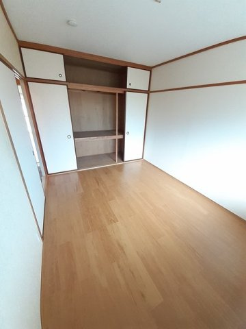 リアルエステート東原Ａの収納|大きなスペースがあり、収納には困りません
