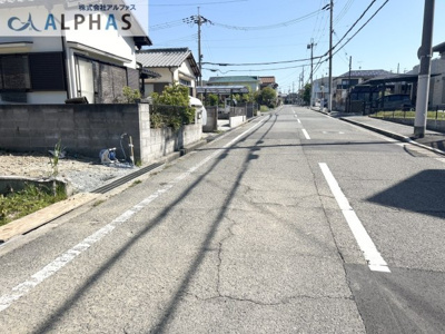 【前面道路含む現地写真】 | 明石市大久保町谷八木　新築戸建 | ■前面道路幅員約8.8ｍあり、駐車がしやすい♪