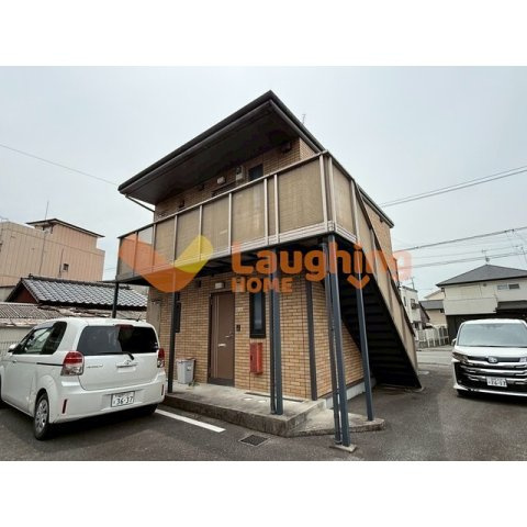 久留米市大石町のアパートのエントランス