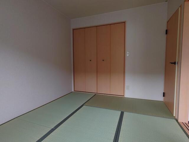 アテネィハイツ２の和室