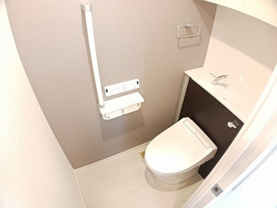 【トイレ】 | てぃーだむい牧志 | 落ち着いたトイレです