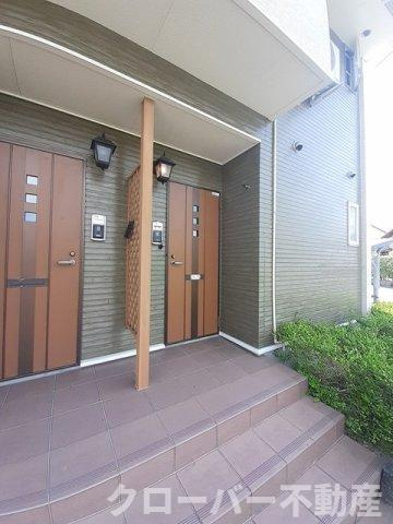 アースＣのエントランス