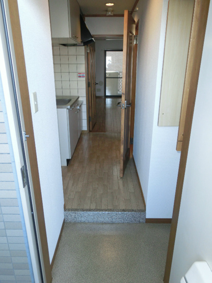 【玄関】エリーな横川