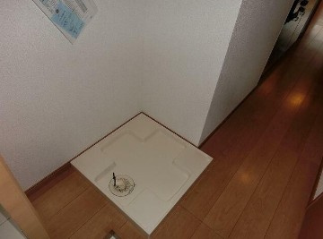 【設備】 | ペアパレス鍋横 | 室内洗濯機置き場。