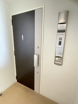 【玄関】 | ポレスター新町レジデンス