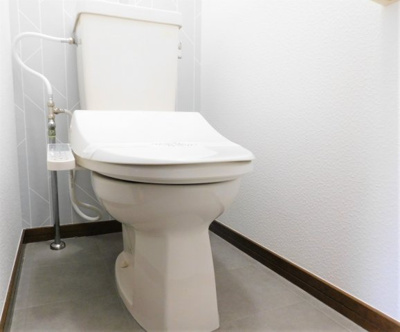 【トイレ】 | 泉タウンA | 同物件別部屋写真です