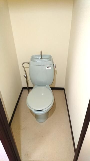 ティファニー横浜Ｂ棟のトイレ