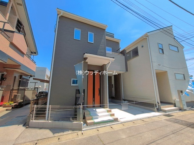 春日部市中央　新築一戸建て　2号棟の外観