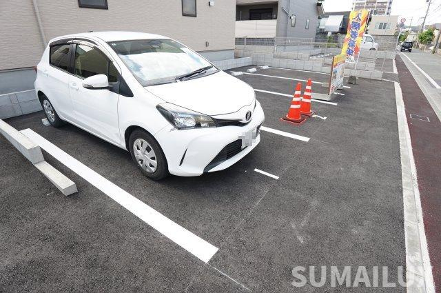 熊本市中央区渡鹿１丁目のアパートの駐車場