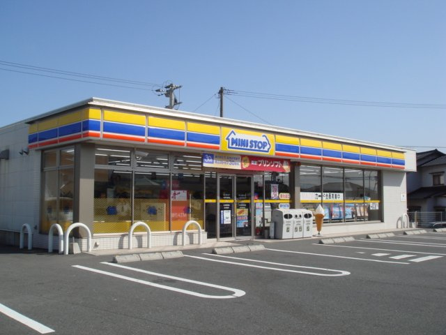 サンフィットレジデンスの周辺|ミニストップ行橋行事店まで1,836ｍ