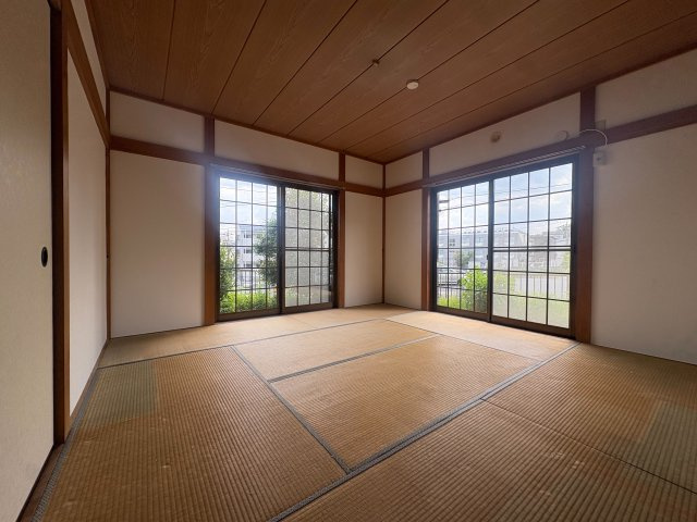 川崎市麻生区千代ケ丘８丁目のテラスの和室