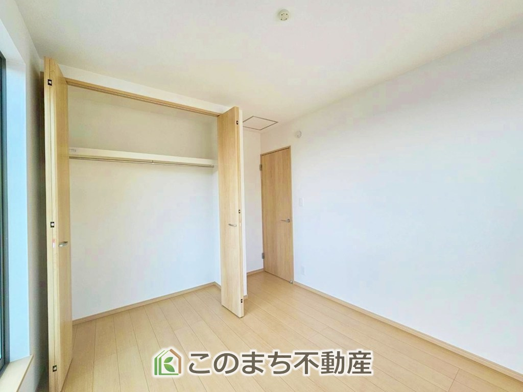 ハートフルタウン宇都宮市鶴田町2488番のキッチン|陽光がふんだんに降り注ぐお部屋です。陽だまりの空間で、プライベートなお家時間も快適にお過ごしいただけます♪