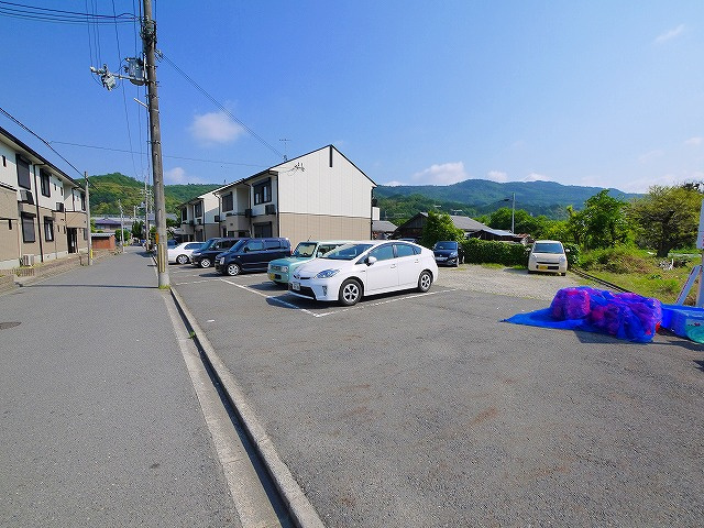 エトワール朝倉　Ａの駐車場
