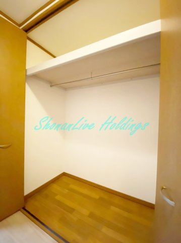プレサージュの収納|ポール付きで使い勝手の良いクローゼット♪