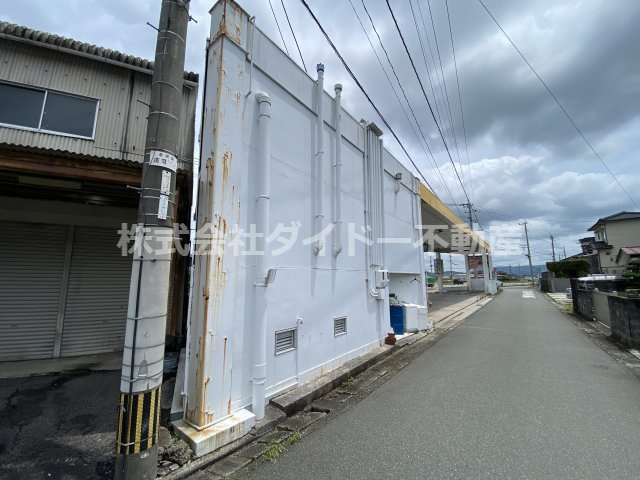 飯塚市中の店舗事務所の外観
