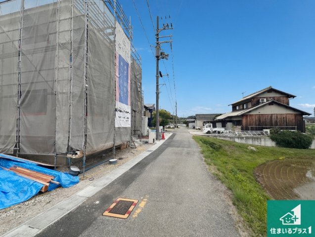 小野市片山町　第1期　新築一戸建ての前面道路含む現地写真|周辺は落ち着いた街並みの住宅地！子育てがしやすい住環境です！まだ未完成ですが、現地でしかわからない事もございます。是非一度ご覧ください。
