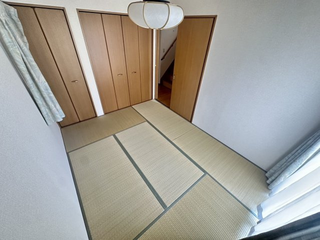 飯塚町谷一貸家住宅の和室