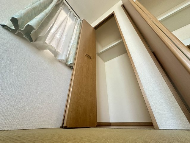飯塚町谷一貸家住宅の和室