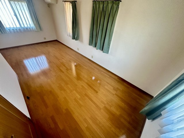 飯塚町谷一貸家住宅の内装