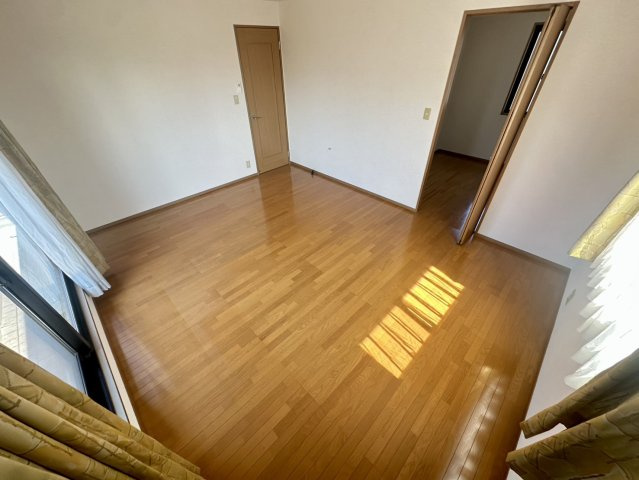 飯塚町谷一貸家住宅の洋室