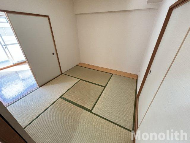 リヴェールド和泉の和室