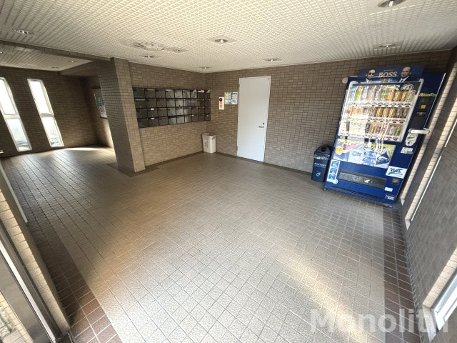 リヴェールド和泉のエントランス