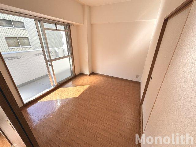 リヴェールド和泉の洋室