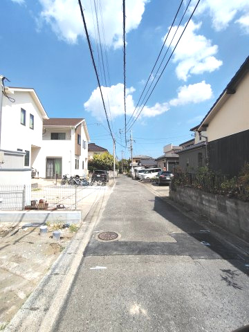 西区上山門2丁目9期　の前面道路含む現地写真