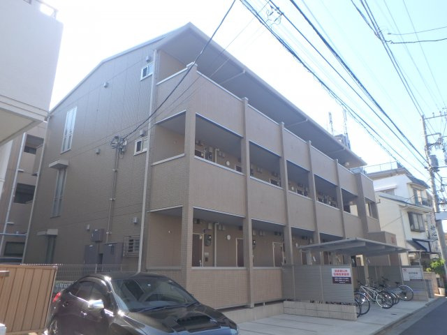 ロイヤルアークの外観
