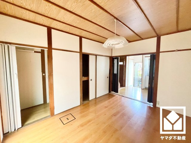 伏見区深草藪之内町の居間・リビング