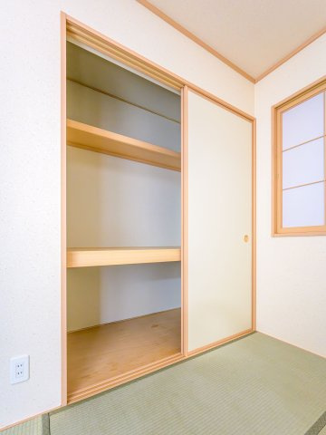 小郡市寺福童　中古戸建の和室