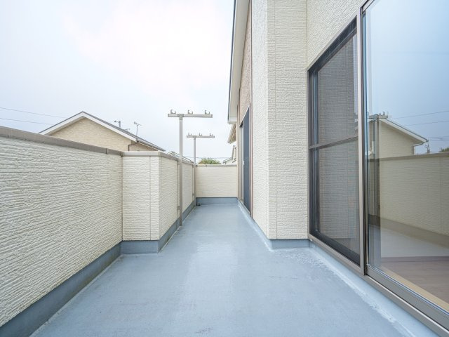 小郡市寺福童　中古戸建のバルコニー