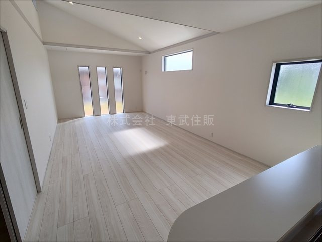 【居間・リビング】の画像